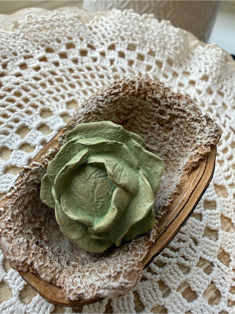 Debbie Rubis Chalkware Longaberger like Veg Basket wi Cabbage set Collectable .